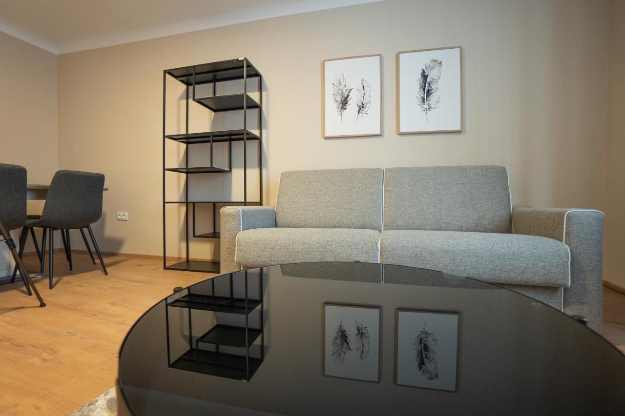 A 2-Bedroom Apartment With A King-Size Bed And A Balcony Is Located Just A 15-Minute Walk From Stephansplatz. Vienna Esterno foto