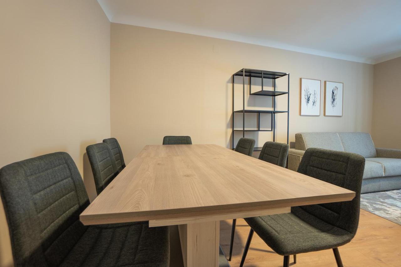 A 2-Bedroom Apartment With A King-Size Bed And A Balcony Is Located Just A 15-Minute Walk From Stephansplatz. Vienna Esterno foto