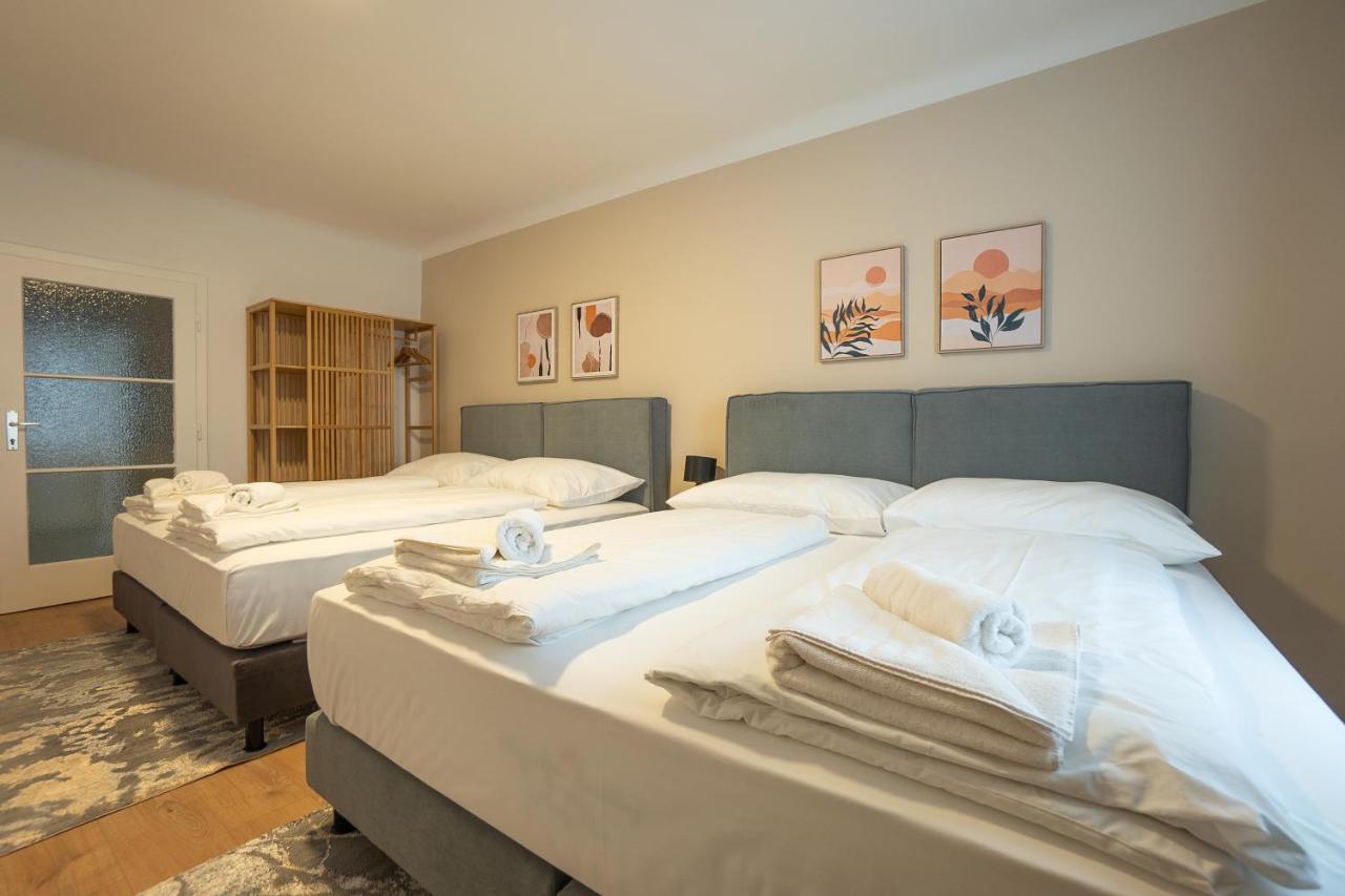 A 2-Bedroom Apartment With A King-Size Bed And A Balcony Is Located Just A 15-Minute Walk From Stephansplatz. Vienna Esterno foto