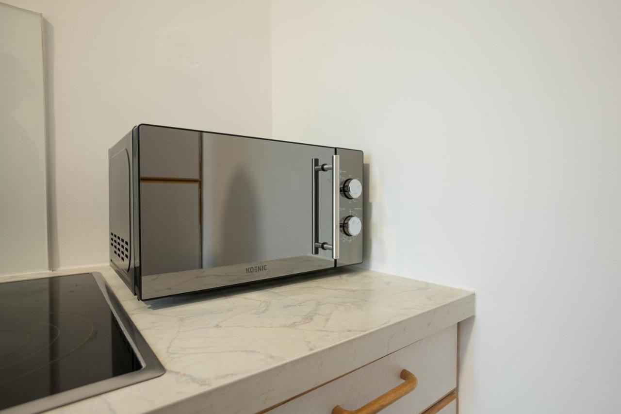 A 2-Bedroom Apartment With A King-Size Bed And A Balcony Is Located Just A 15-Minute Walk From Stephansplatz. Vienna Esterno foto