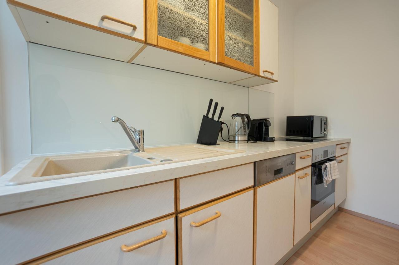 A 2-Bedroom Apartment With A King-Size Bed And A Balcony Is Located Just A 15-Minute Walk From Stephansplatz. Vienna Esterno foto